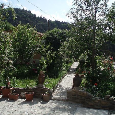 Nina B&B Dilidschan Exterior foto